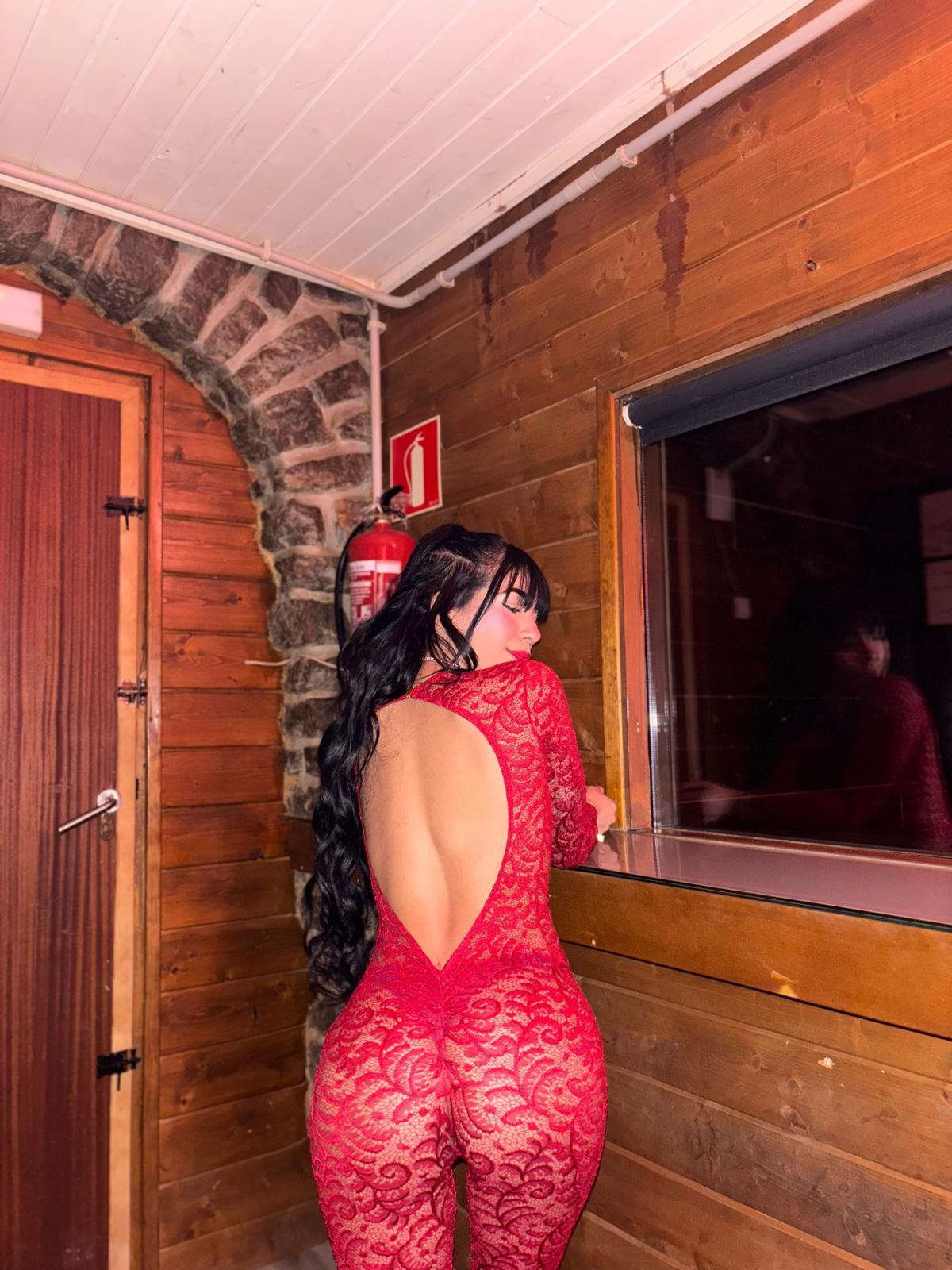 Escort - JULIETA - Ibiza Tops